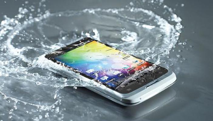 بالفيديو.. الأرز يعيد هاتفك المبلل الى العمل