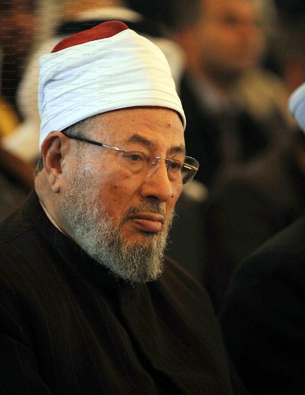 القرضاوى يدعو ضباط الجيش لعدم الاستجابة لدعوات القتل