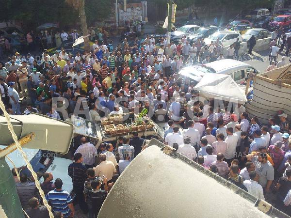 الآلاف يشيعون الطفل الشهيد بالإسكندرية