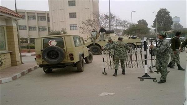 مصلحة السجون تمنع المعتقلين من أداء صلاة العيد