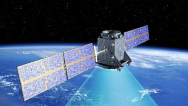 أمريكا تطلق صاروخا يحمل قمرين للتجسس