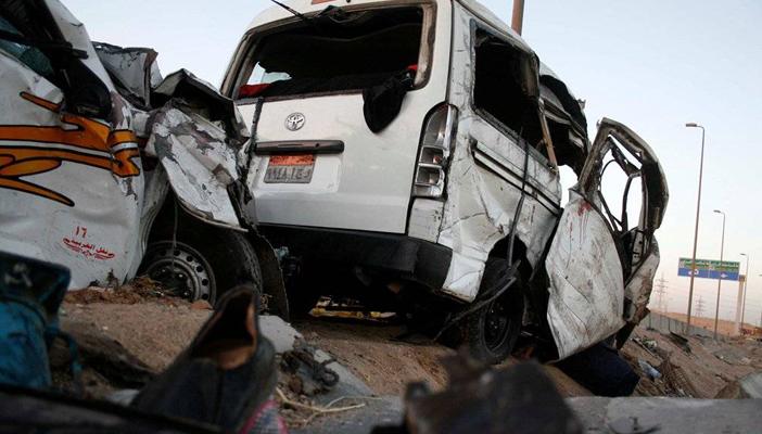 مصرع وإصابة 14 عاملًا في حادث تصادم على طريق كفر داود  ـ السادات