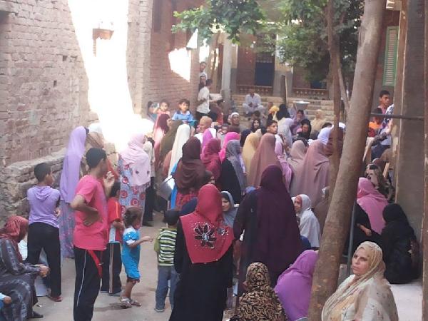 مشاجرات بمنافذ بيع التموين في “أشمنت” بـ”بني سويف”