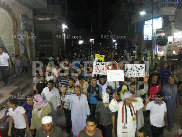 مسيرة ليلية في “حوش عيسي” بـ”البحيرة” دعماً لـ “غزة”