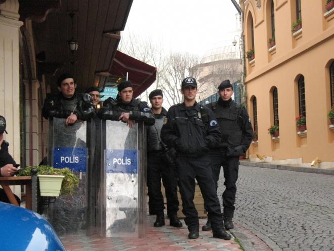 توقيف 29 رجل أمن تركي ضمن تحقيقات “الكيان الموازي”