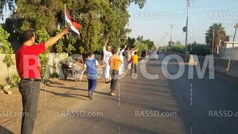 سلسلة بشرية على طريق”سنتريس – الباجور” في “المنوفية”