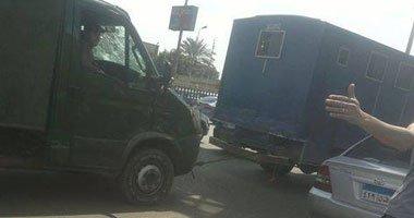 إصابة 21 ضابطًا ومجندًا في دمياط بعد تصادم سيارتي شرطة