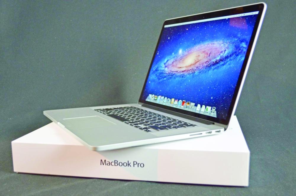 “آبل” تطلق جهاز “ماك برو” بشاشة تعمل باللمس