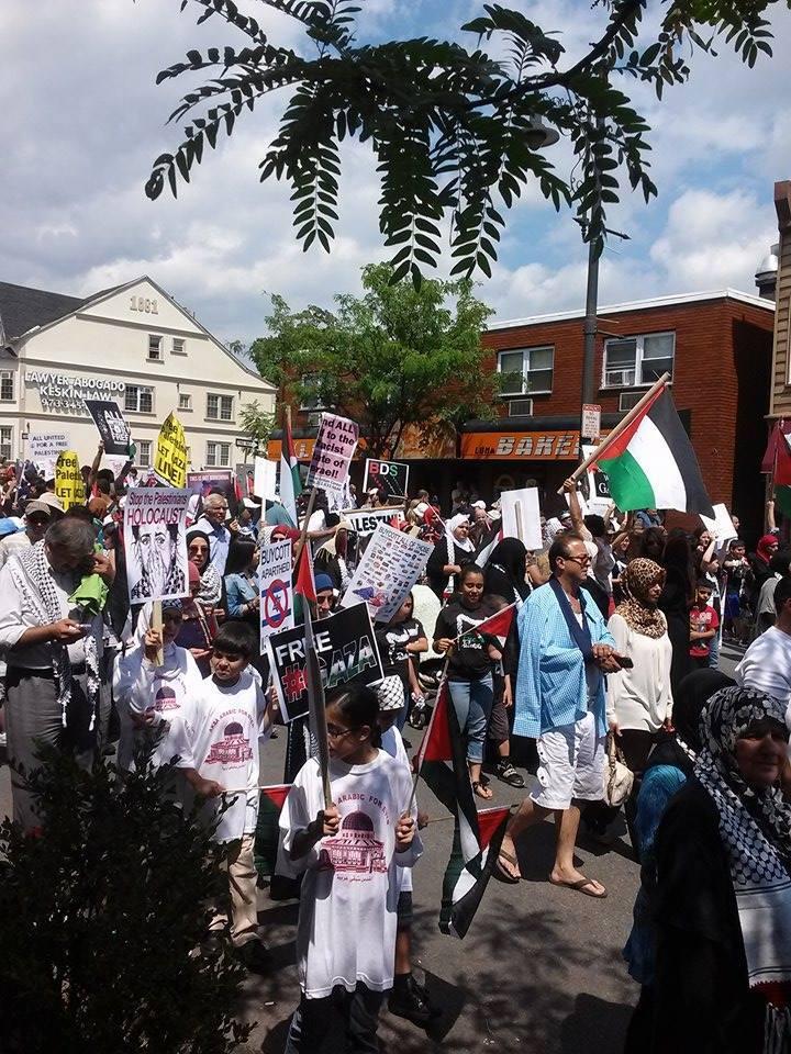 تظاهرة في “أمريكا” تنديداً بالعدوان الصهيوني على “غزة”