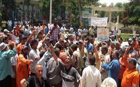 عمال “المصرية للسفن” بالإسكندرية يهددون بمعاودة التظاهر