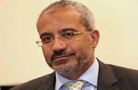 نجل مراد على: والدي كان ذاهب للعمل وليس ممنوع من السفر