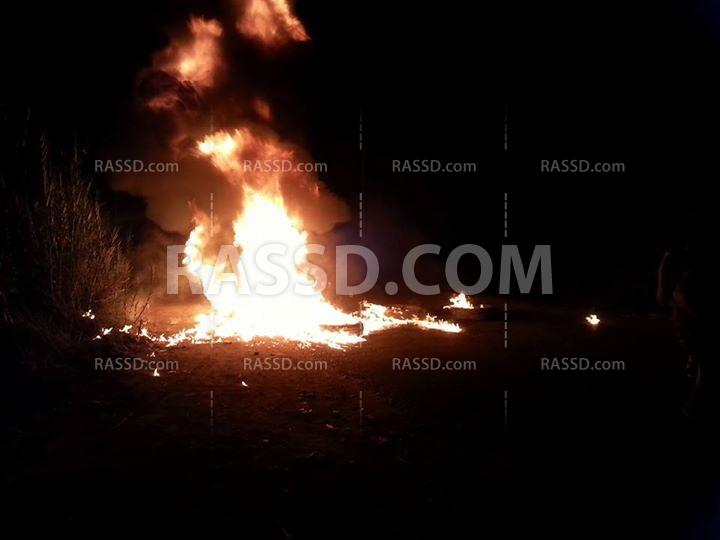 مجهولون يواصلون قطع الطرق بعدة محافظات