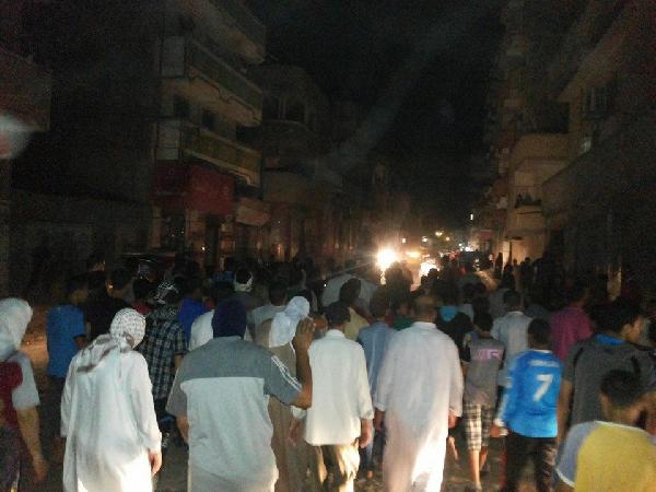 بلطجية يعتدون على مسيرة بالبحيرة