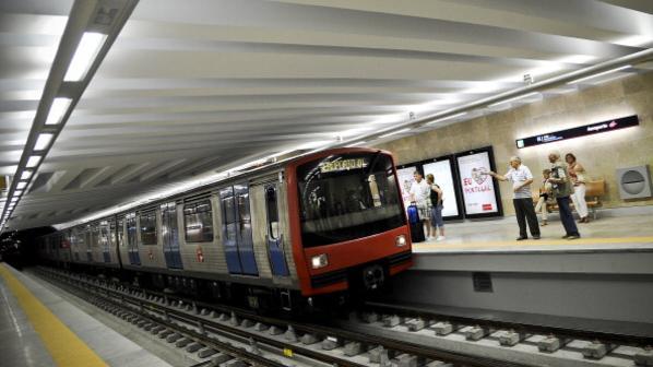 بعد حملات السخرية علي مواقع التواصل..التراجع عن رفع أسعار المترو