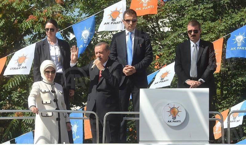 أردوغان يلقي كلمة وداع بالمؤتمر الاستثنائي للعدالة والتنمية