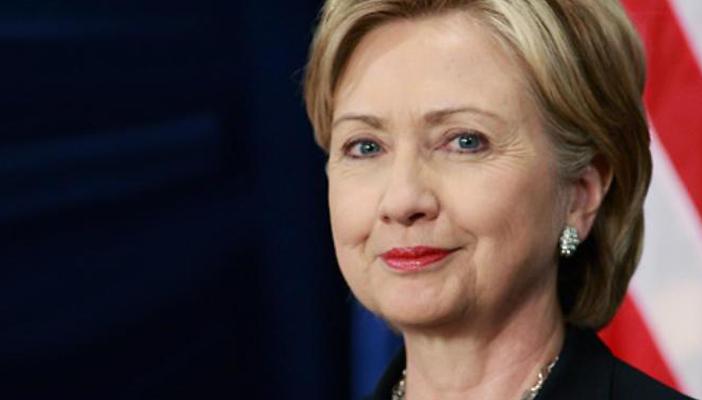 ترامب وكلينتون يحافظان على صدارة ترشيحات الحزبين الكبيرين