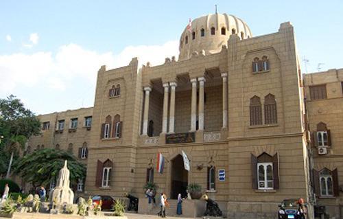 تركيب بوابتين مصفحتين لـ”عين شمس” تحسبًا للتظاهرات