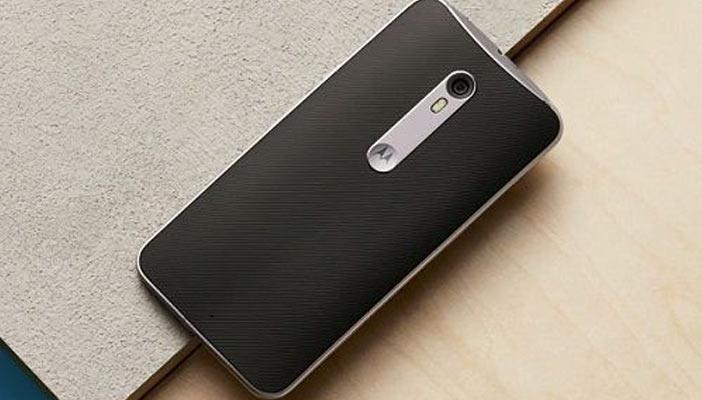 “موتوريلا” تطرح هاتفها الجديد Bounce المقاوم للماء في ديسمبر