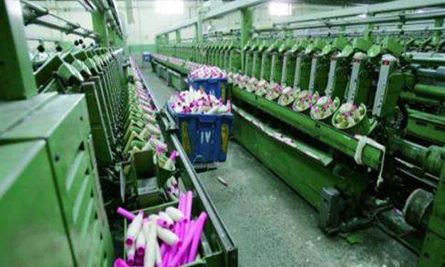 القوى العاملة تقرر إغلاق مصنع بالشرقية رداً على إضراب العمال