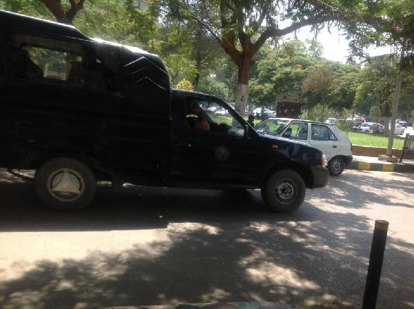 الأمن المركزي يقتحم الحرم الجامعي لعين شمس