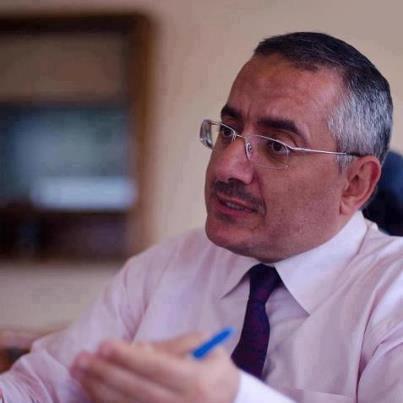 عن انقطاع الكهرباء.. أبو خليل: هناك مجموعة من الفشلة يخربون مصر