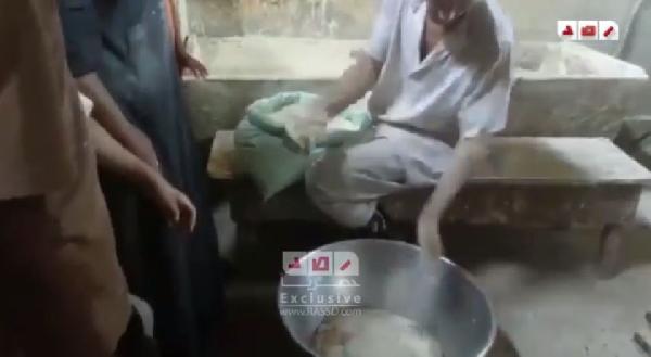 فيديو| بعد انقطاع الكهرباء…المخابز تبيع العجين بدلا عن الخبز