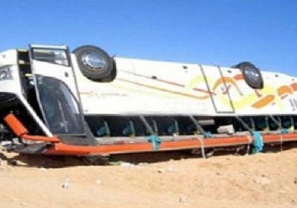 قتلى ومصابين في انقلاب أتوبيس نقل بطريق”سفاجا-القصير”