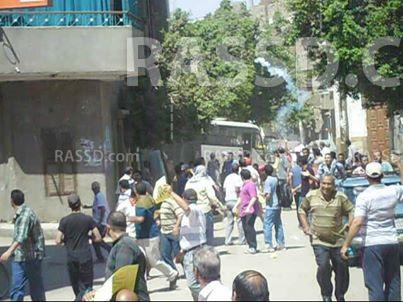 قوات الأمن تطلق الغاز على رافضي الانقلاب بأسيوط