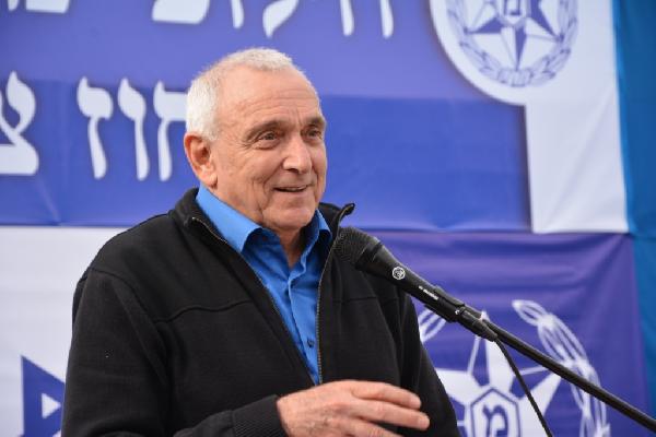 وزير أمن الاحتلال غير متفائل بعودة المفاوضات