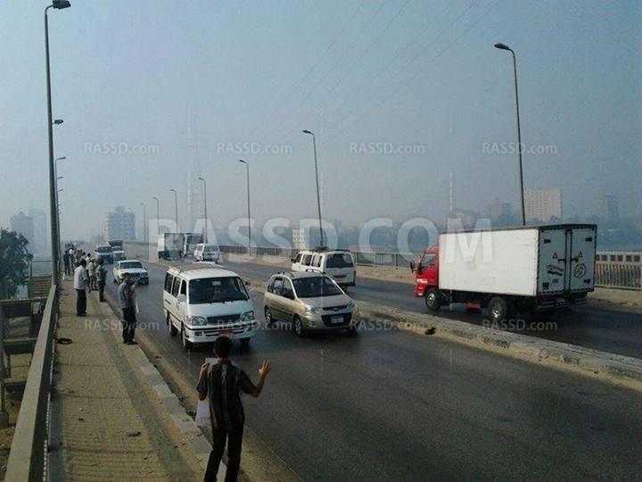 سلسلة بشرية لشباب ضد الانقلاب بالمنصورة