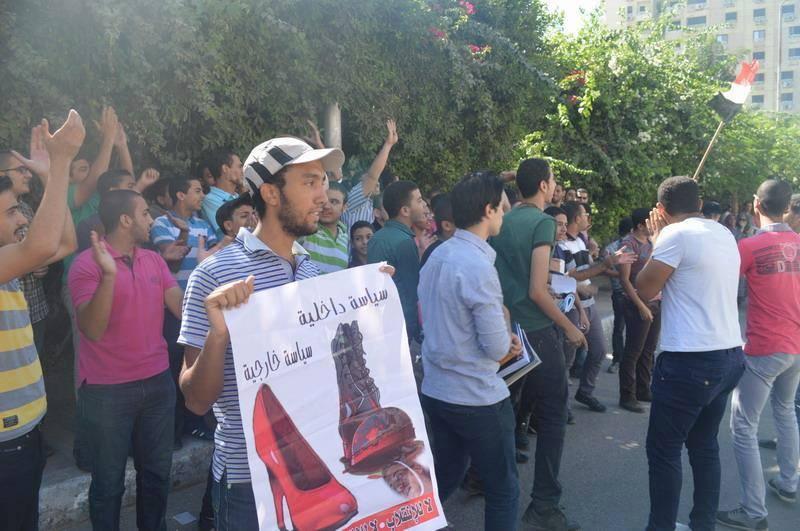 عفاريت ضد الانقلاب يظهرون في دمنهور