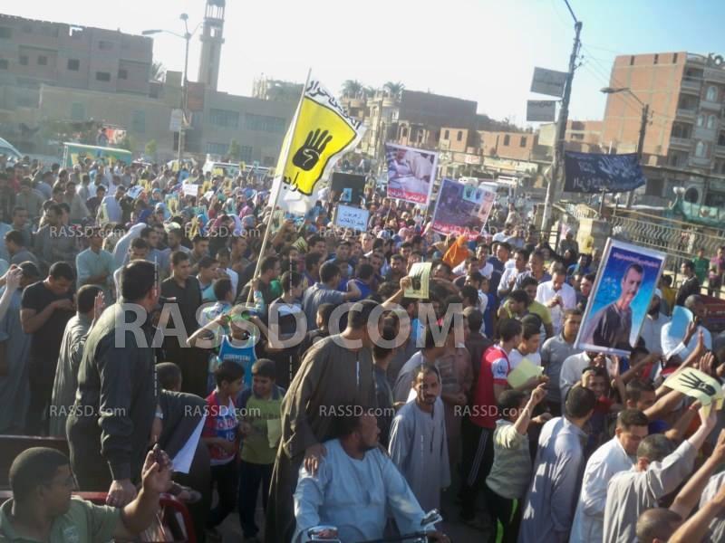 مسيرة حاشدة لرافضي الانقلاب بالميمون في بنى سويف