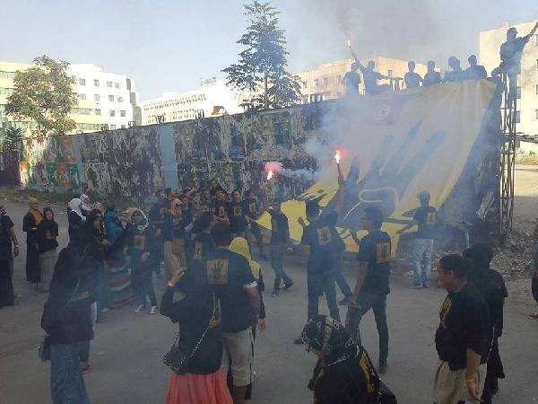 “ألتراس مسلم “التونسي يرفع شعار رابعة العدوية