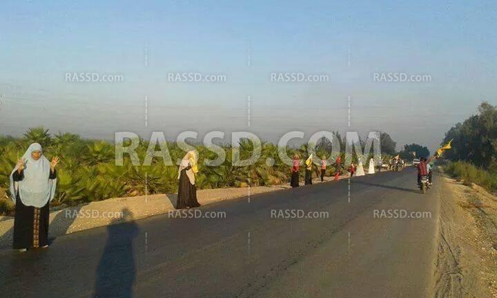 سلسة بشرية بالنوبارية بالبحيرة رفضًا للانقلاب العسكري