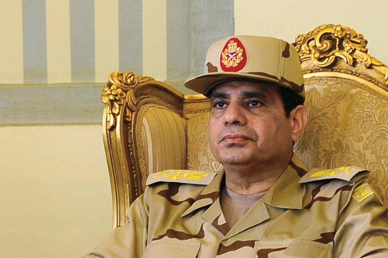 “خلفية السيسي العسكرية” تفشل في مواجهة الفساد والسرقة وإضطرابات سيناء