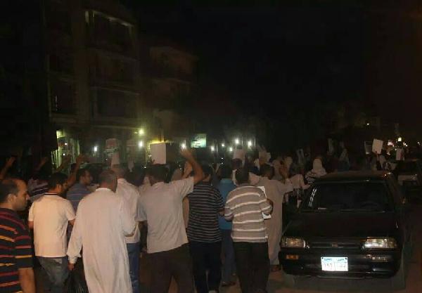 مسيرة ليلية في “العاشر من رمضان” تنديدًا بغلاء الأسعار