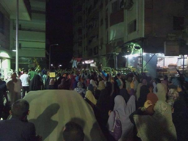 مسيرة ليلية في “المعادي” تنديدًا بالوضع الاقتصادي