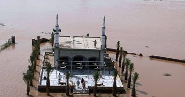 بالصور.. فيضان يدمر مقاطعة البنجاب بباكستان ويترك مسجداً