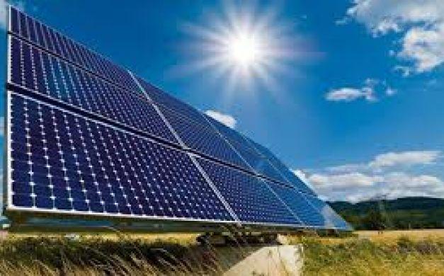 مسئول بهيئة الطاقة يحذر من استغلال الطاقة المتجددة لرفع الكهرباء