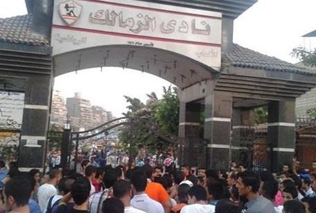 عضو بالزمالك يطالب بتطبيق قانون الإرهاب على «الأولتراس»