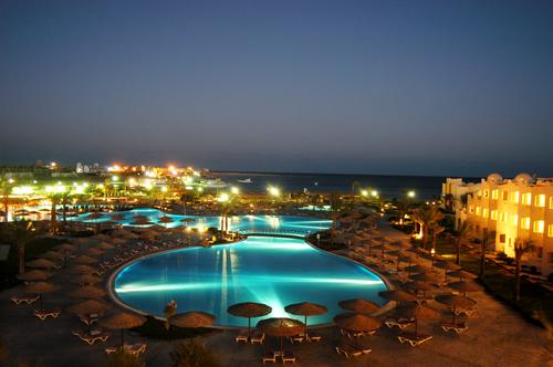 لليوم الثاني على التوالي ..”الغردقة” تغرق في الظلام