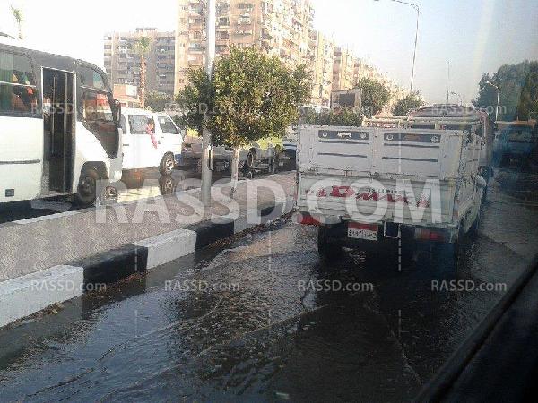 إغلاق مدخل بورسعيد بسبب مياه الصرف الصحى