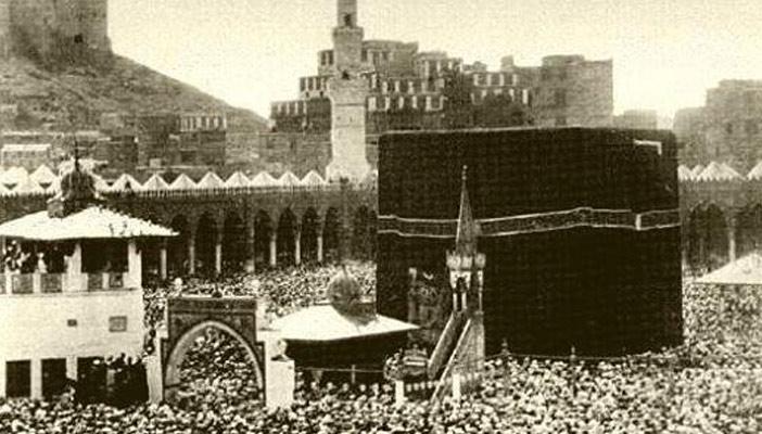 12 صورة قديمة لشعائر الحج منذ أكثر من 100 عام