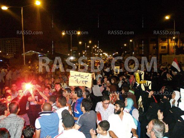 وقفة لرافضي الانقلاب ببورسعيد أمام معرض الكتاب