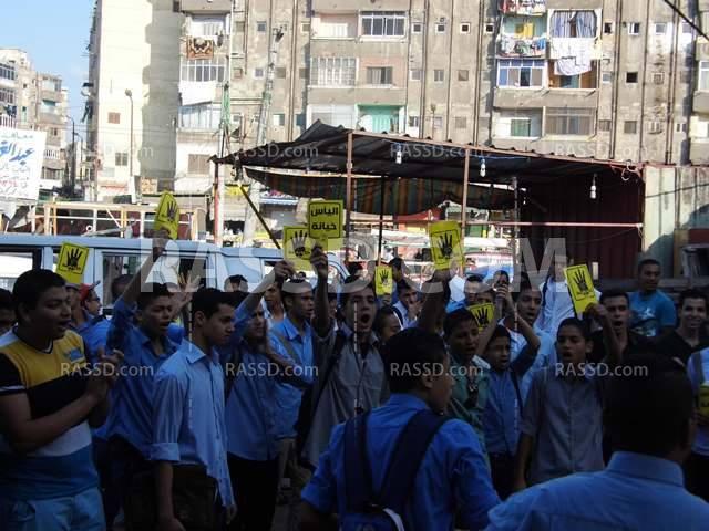 أمن الانقلاب يفض وقفة لطلبة مدرسة الورديان بالأسكندرية