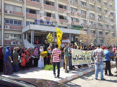 طلاب ضد الانقلاب بالوادي :احنا الطلبة ولينا حرية تسقط الضبطية