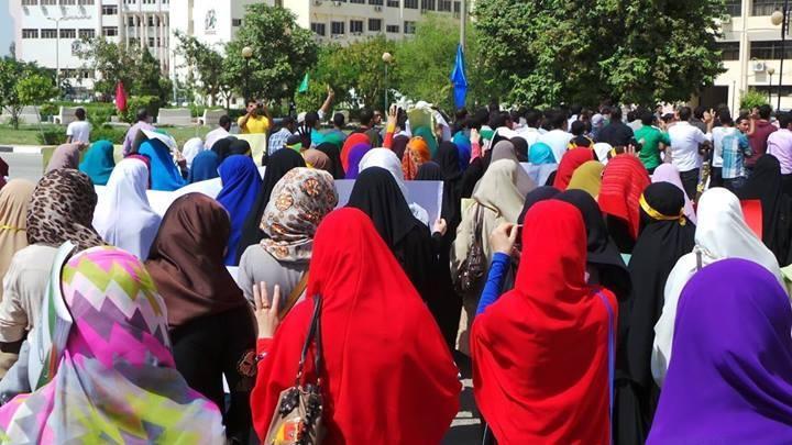 بث مباشر لمظاهرات طلاب هندسة الإسكندرية