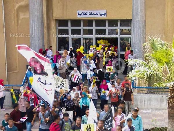 مظاهرة في “جامعة مصر للعلوم” تنديدًا بالاعتقالات