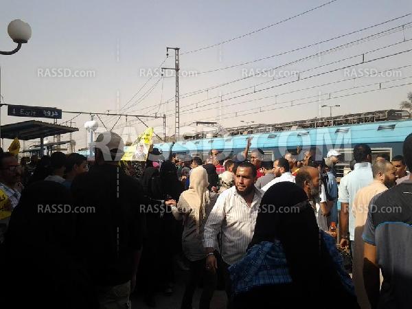 رافضو الانقلاب بحلوان يقصدون التحرير