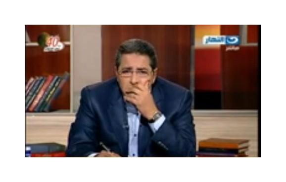 بالفيديو..مؤيدة للسيسي تحرف القرآن لتدافع عنه